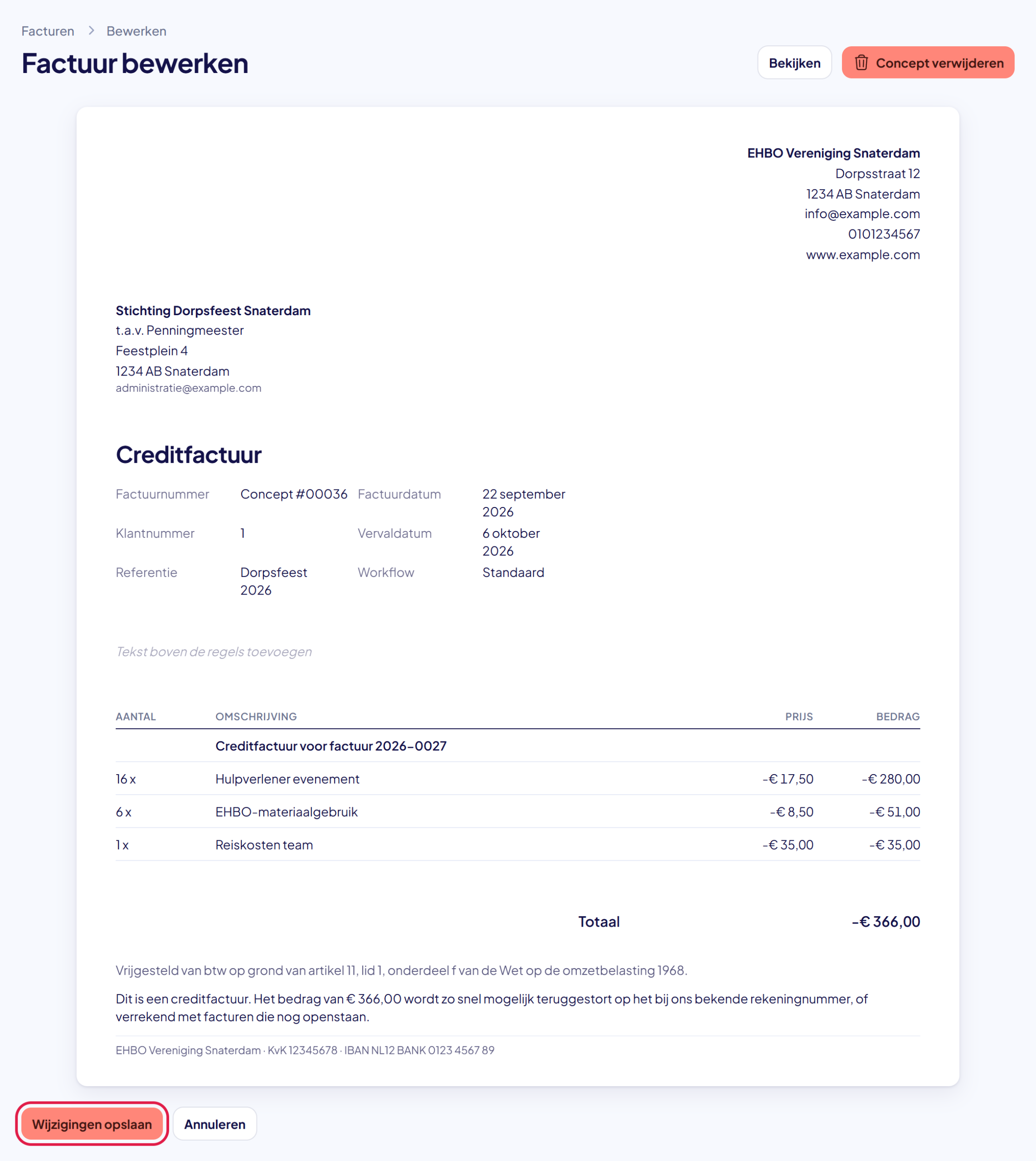 De conceptcreditfactuur met bovenaan de tekstregel Creditfactuur voor factuur met het nummer van de oorspronkelijke factuur, daaronder drie regels met negatieve bedragen en de knop Wijzigingen opslaan gemarkeerd
