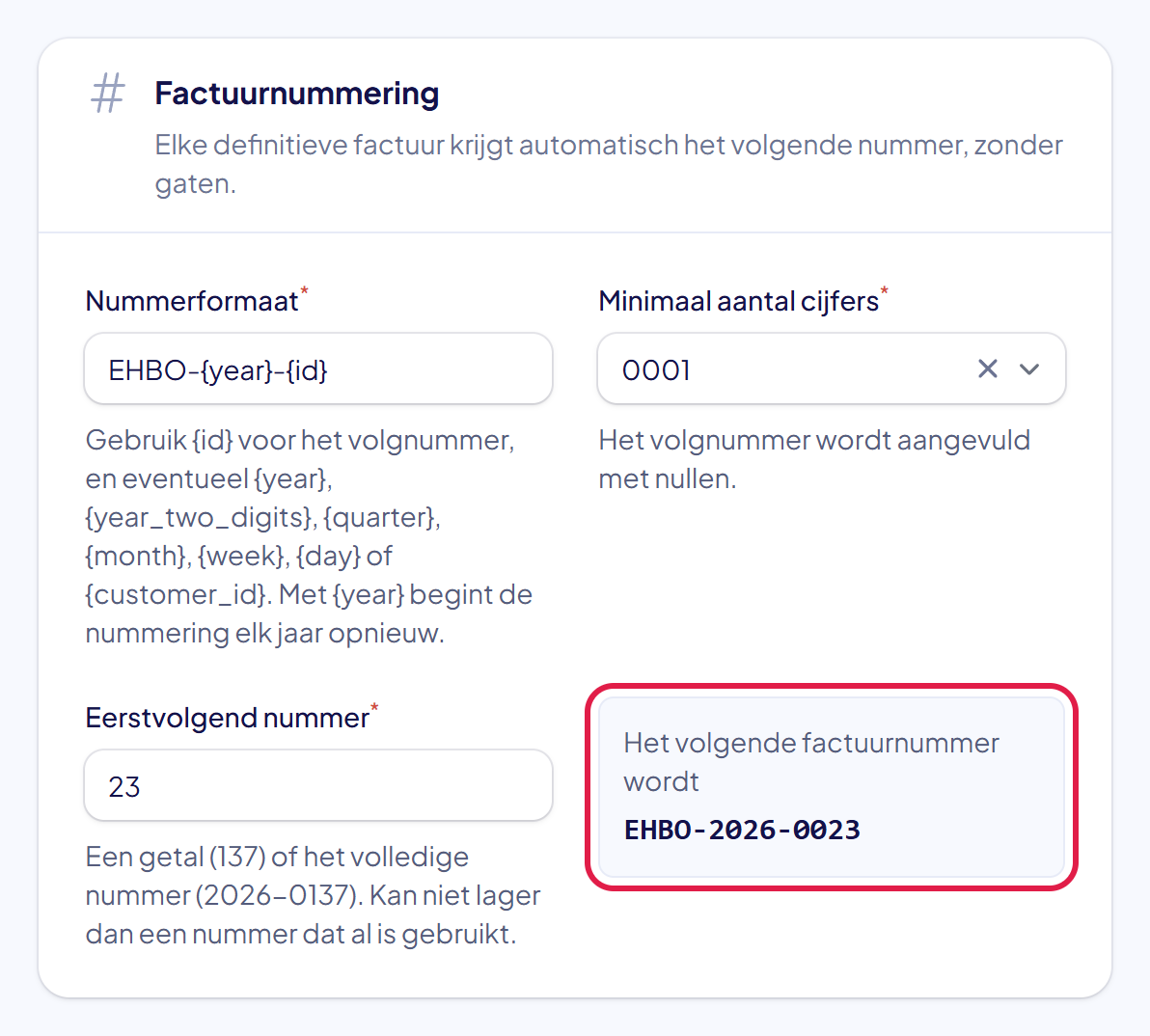 Het blok Factuurnummering met het formaat EHBO-{year}-{id} en rechts het voorbeeld EHBO-2026-0014 gemarkeerd