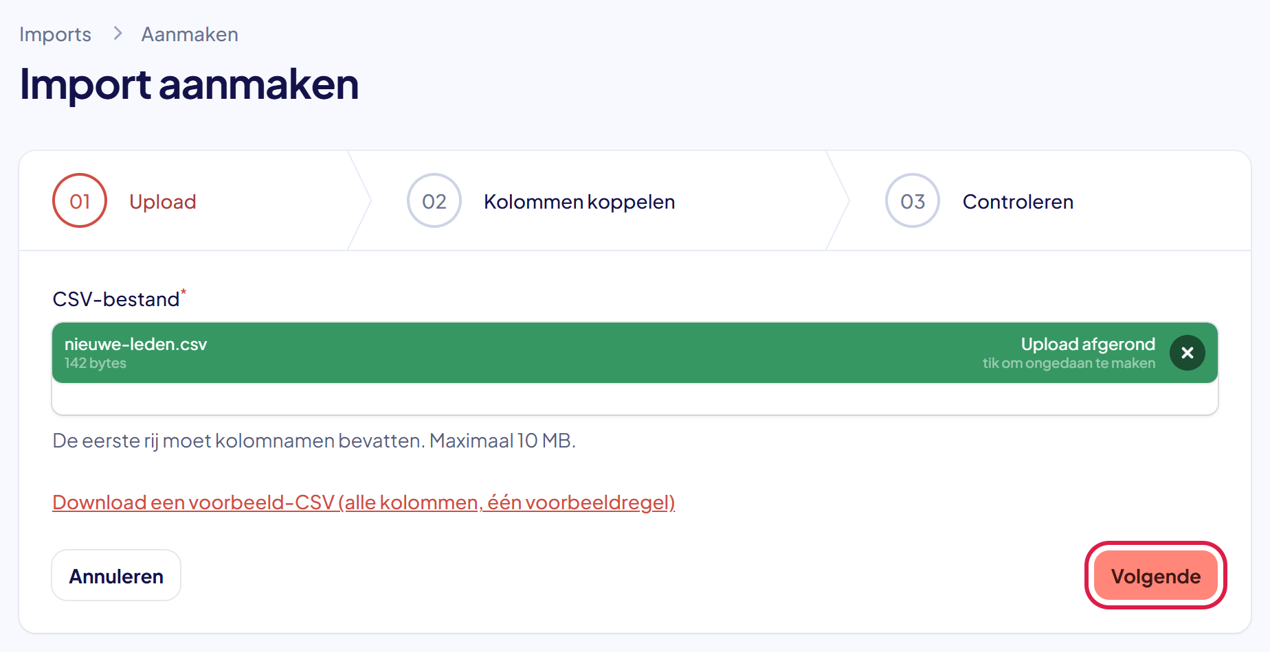 De stap Upload met het bestand nieuwe-leden.csv en de knop Volgende gemarkeerd