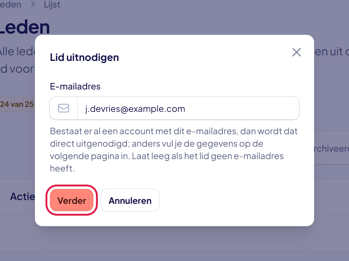 Het venster Lid uitnodigen met het veld E-mailadres en de knop Verder