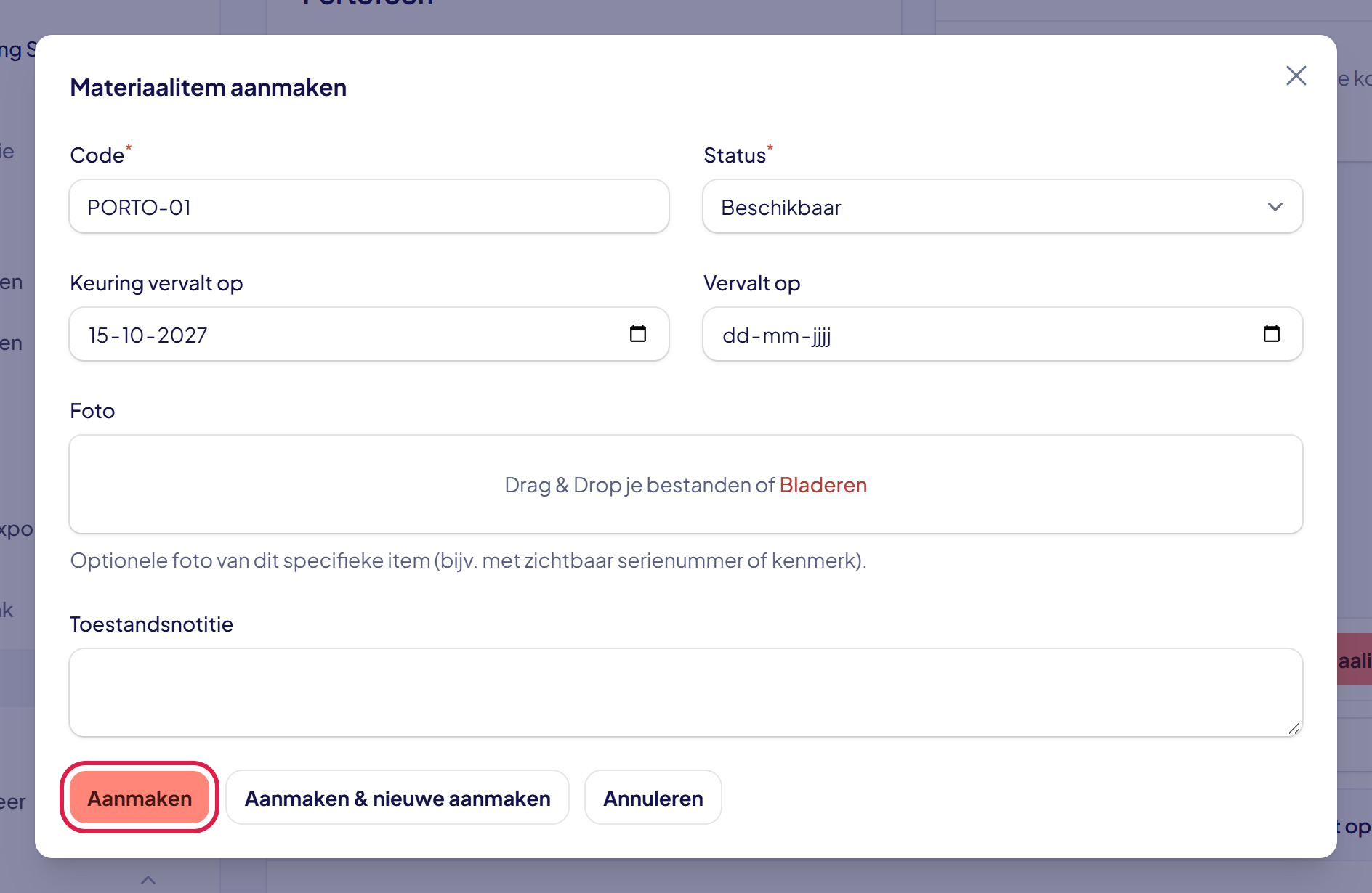 Het venster Materiaalitem aanmaken met de code PORTO-01, een keuringsdatum en de knop Aanmaken