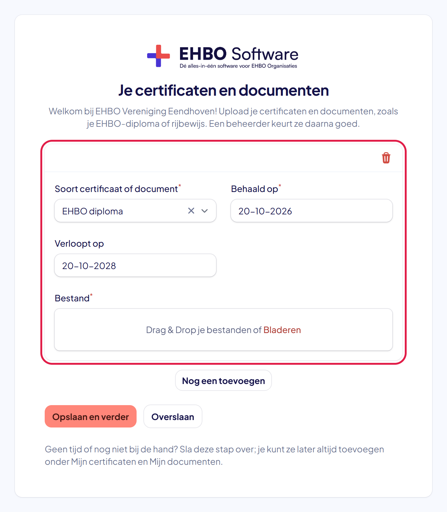 Het scherm Je certificaten en documenten met een ingevuld blok: EHBO diploma, behaald op 30 september 2026, verloopt op 30 september 2028 en het vak Bestand